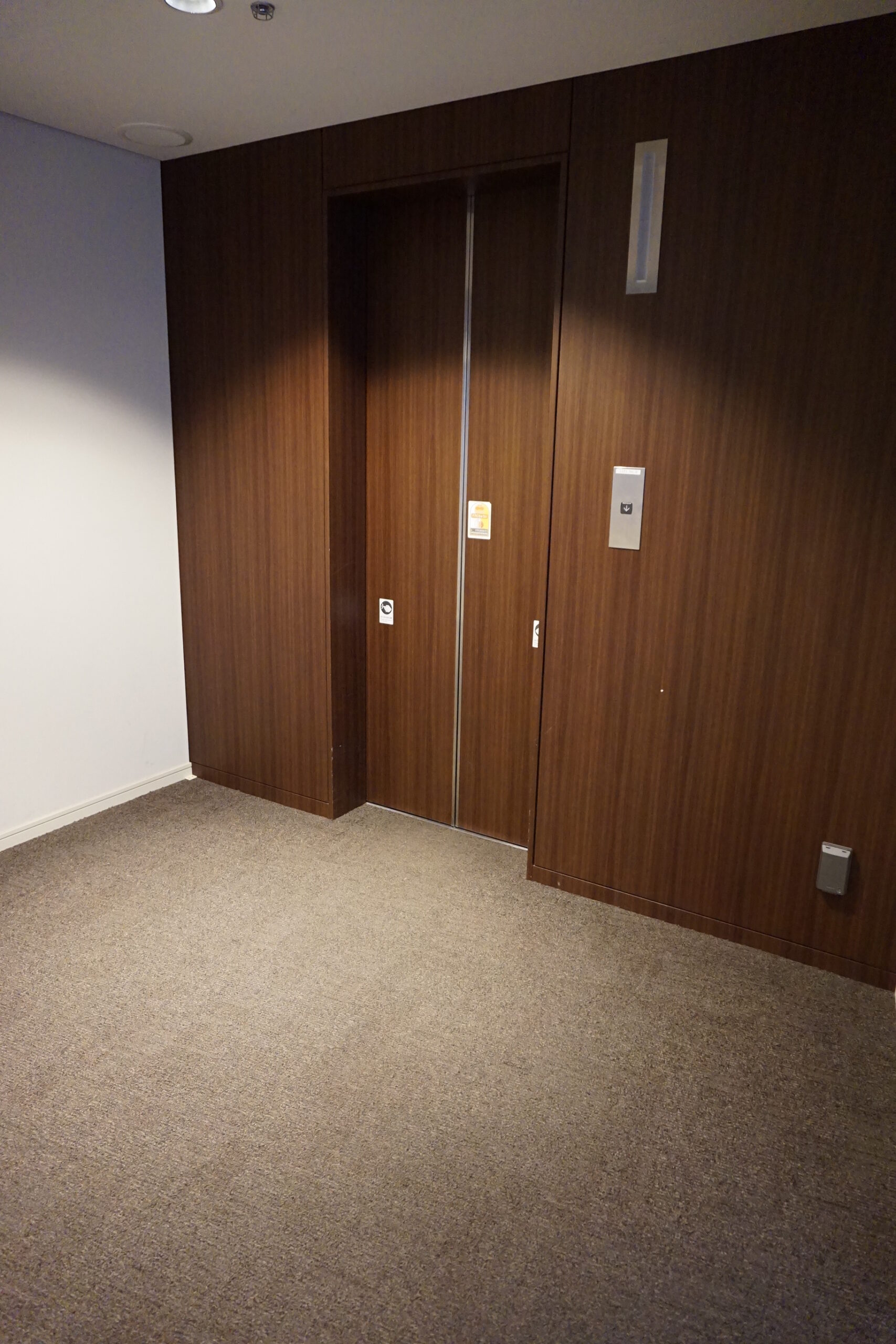 エレベーターの画像